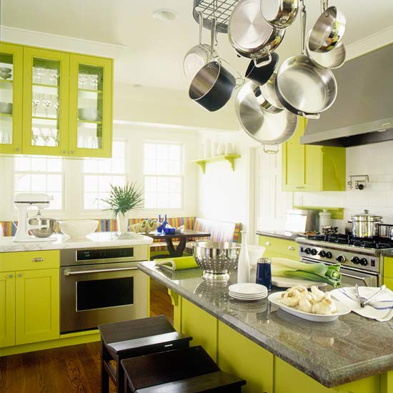 žalios spalvos atspalviai virtuvės interjero dizainui6