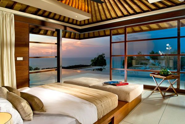 23 kvapą gniaužiantys miegamieji su panoraminiu vaizdu į vandenyną