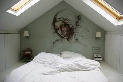 piešinys ant sienos miegamąjame palėpėje