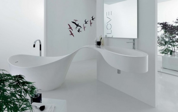 baltas vonios dizainas-novello