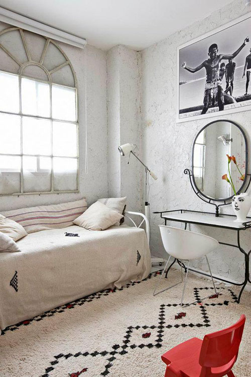 balta fotografijos studija namai, poilsio kambarys, veidrodis, nuotrauka, sofa