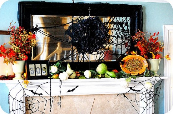 halloween-mantel-decorating-ideas-8-554x367