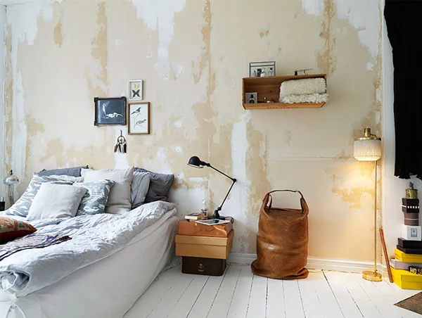 pasteliskai gelsva ruda balta miegamajame