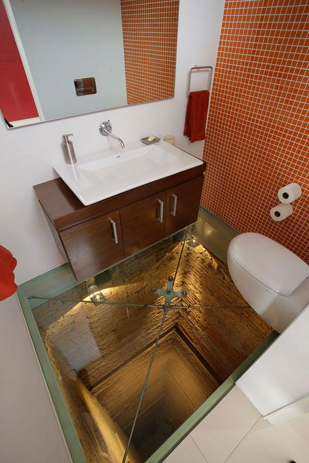 bathroom-elevator-shaft-glass-floor-hernandez-silva-2